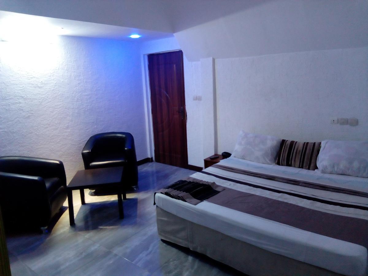 Senateur Hotel Agontinkon Котону Екстер'єр фото