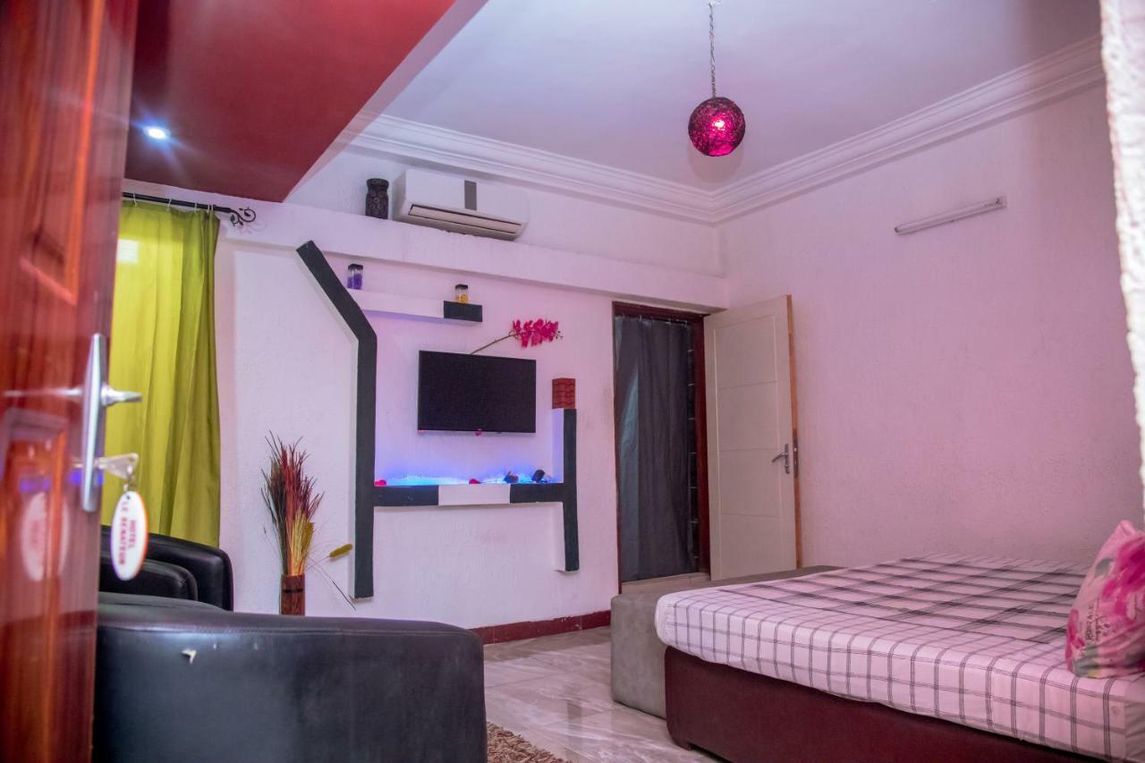 Senateur Hotel Agontinkon Котону Екстер'єр фото