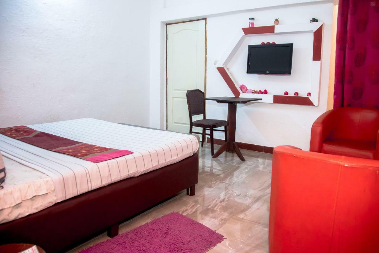 Senateur Hotel Agontinkon Котону Екстер'єр фото